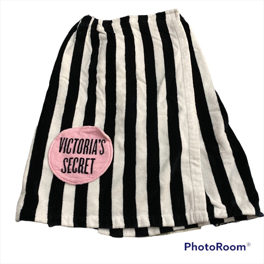 Victoria's Secret Striped Bath Robe/Towel NWOT